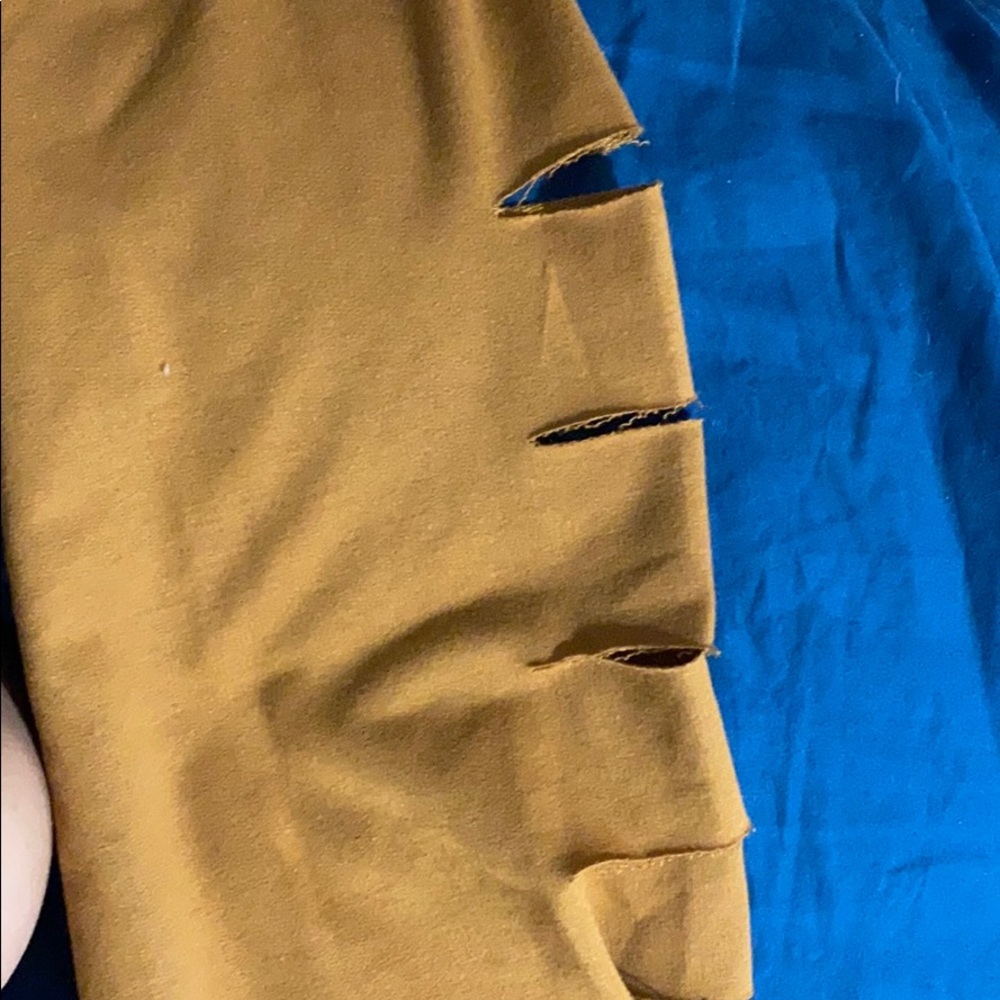 Crop top - Picture 2 of 2